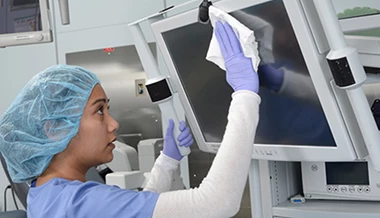 Disinfectant Antibacterial Wipes in Dispensing Canisters